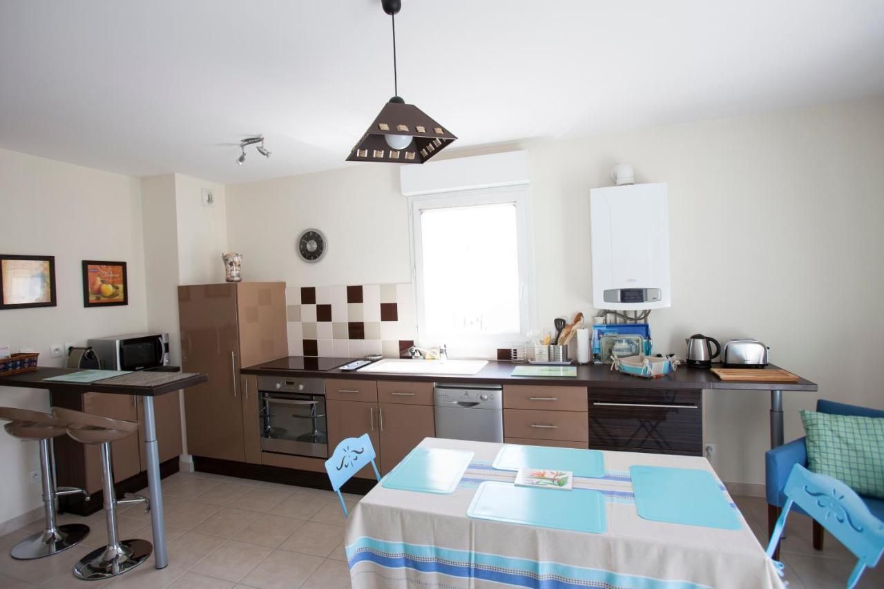 Appart Residence Proche Plage Avec Piscine Et Parking Couvert Prive Merville-Franceville-Plage Ngoại thất bức ảnh